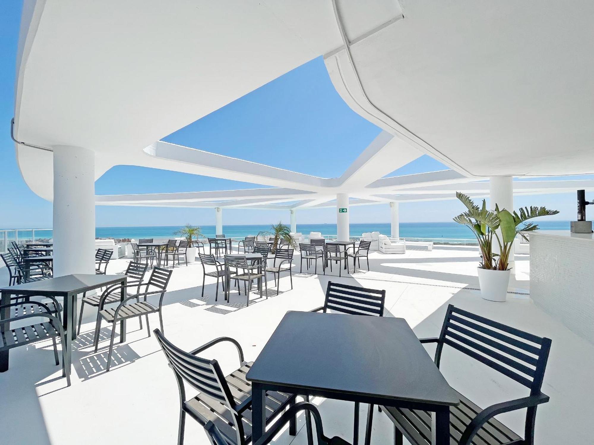 Global Properties, Apartamento De 2 Habitaciones Con Gran Terraza En Gran Canet Canet d'En Berenguer Bagian luar foto