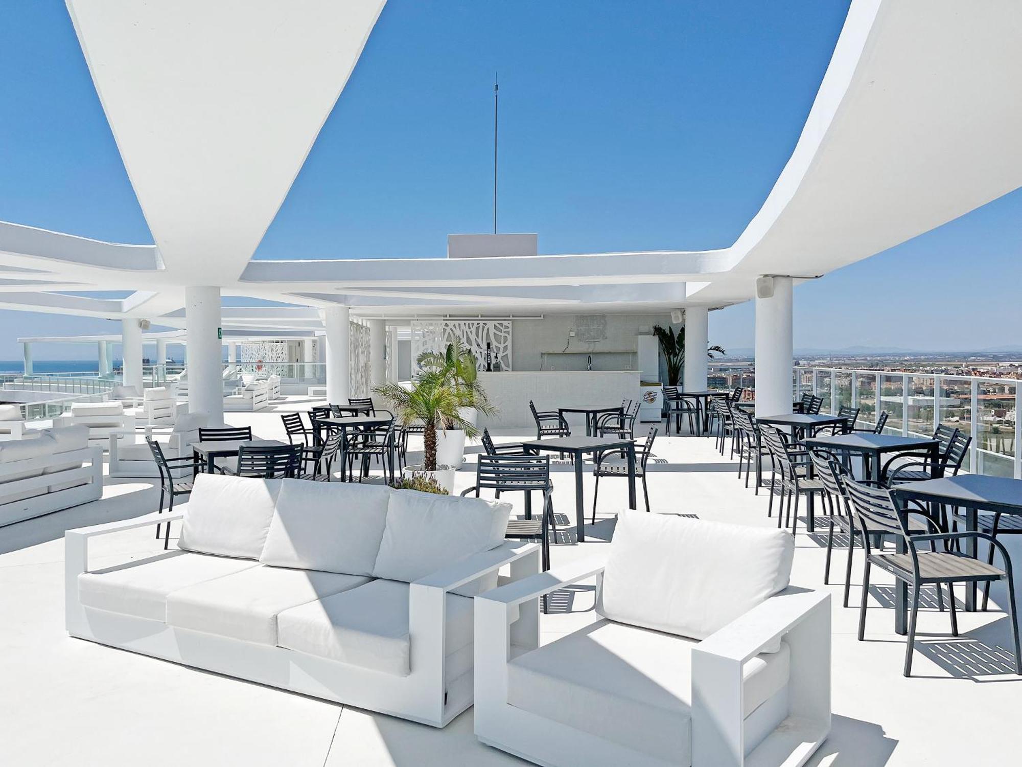 Global Properties, Apartamento De 2 Habitaciones Con Gran Terraza En Gran Canet Canet d'En Berenguer Bagian luar foto