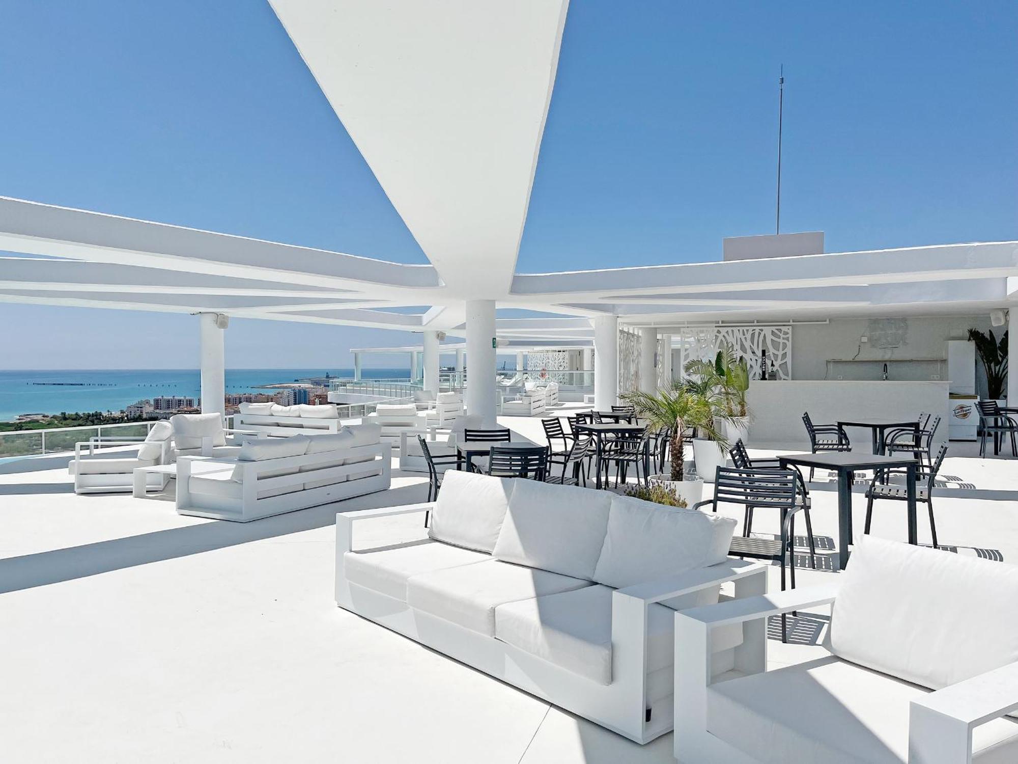 Global Properties, Apartamento De 2 Habitaciones Con Gran Terraza En Gran Canet Canet d'En Berenguer Bagian luar foto