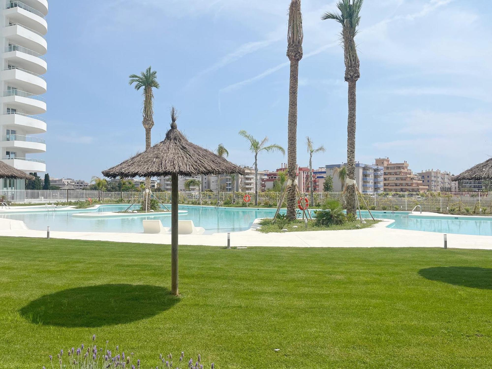 Global Properties, Apartamento De 2 Habitaciones Con Gran Terraza En Gran Canet Canet d'En Berenguer Bagian luar foto